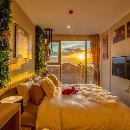 Riviera Jomtien By Daisy Pattaya 2 Apartment Luaran gambar