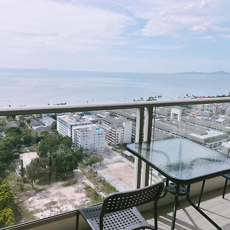 Riviera Jomtien By Daisy Pattaya 2 Apartment Luaran gambar