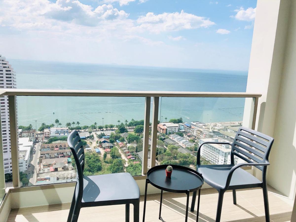 Riviera Jomtien By Daisy Pattaya 2 Apartment Luaran gambar