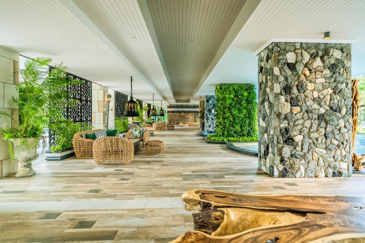 Riviera Jomtien By Daisy Pattaya 2 Apartment Luaran gambar