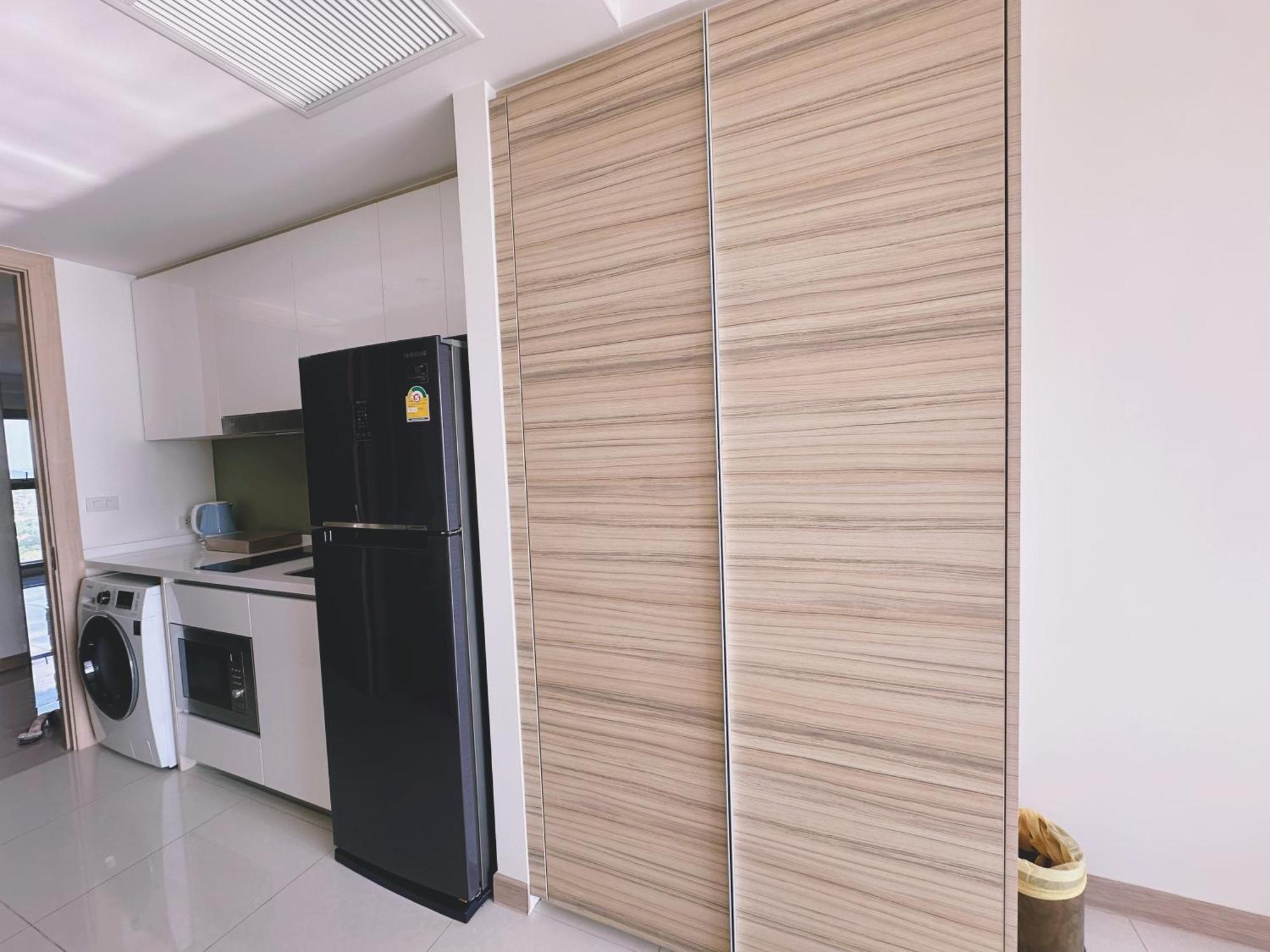 Riviera Jomtien By Daisy Pattaya 2 Apartment Luaran gambar