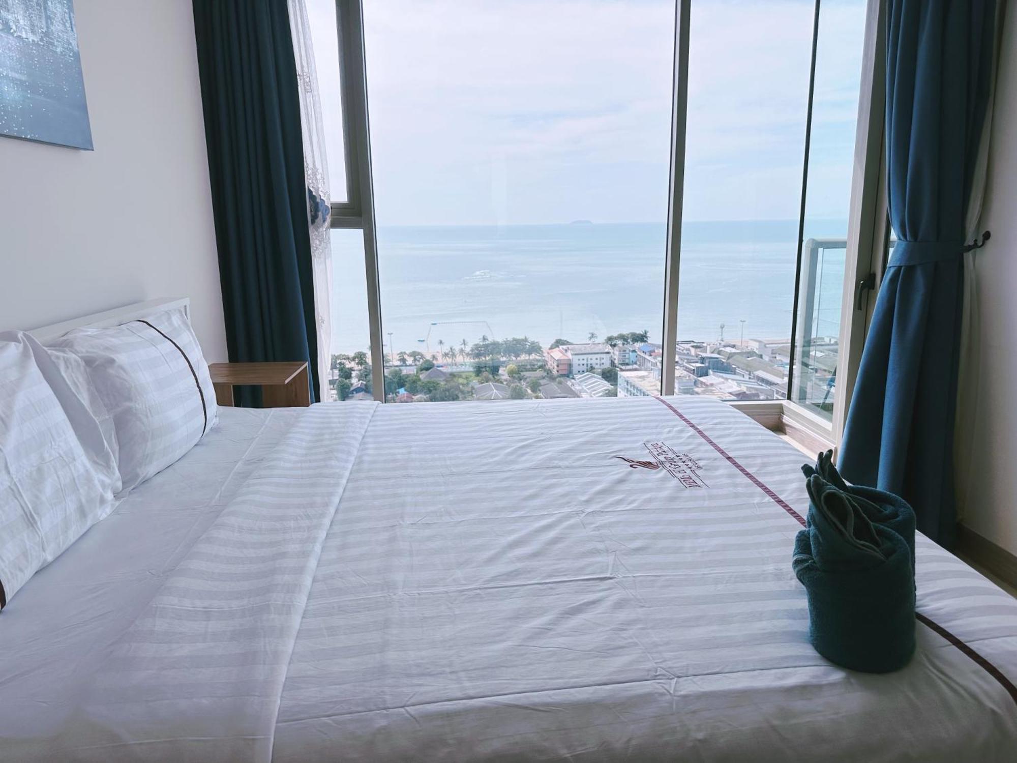 Riviera Jomtien By Daisy Pattaya 2 Apartment Luaran gambar
