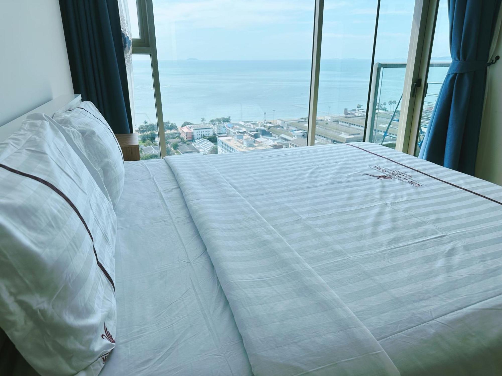 Riviera Jomtien By Daisy Pattaya 2 Apartment Luaran gambar